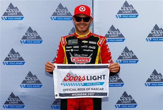 Kyle Larson Wins Coors Light Pole at Michigan