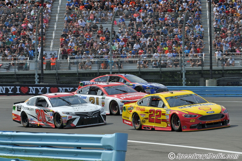 Kenseth finishes runner-up at The Glen