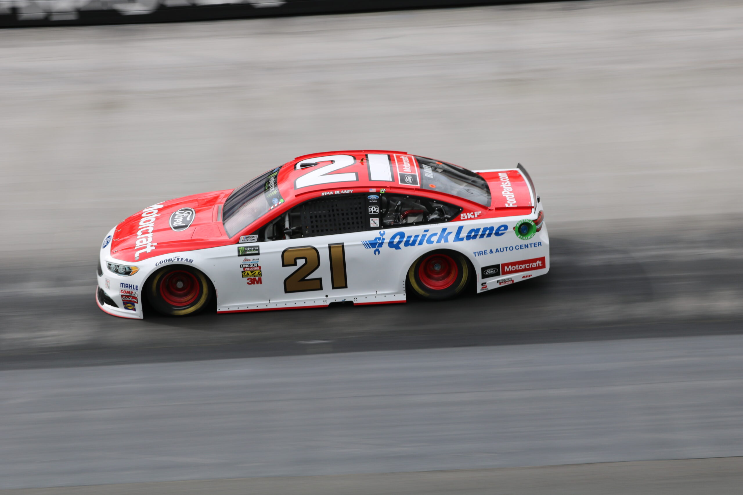 Blaney Fastest at Bristol in Final Cup Practice