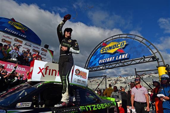 Blaney Asserts his Dominance in NASCAR XFINITY Series Win at Dover