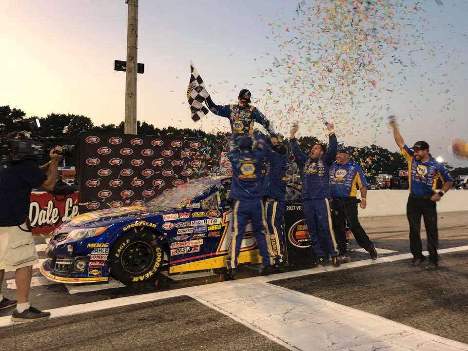 GILLILAND CAPTURES SECOND-STRAIGHT NKNPSW TITLE