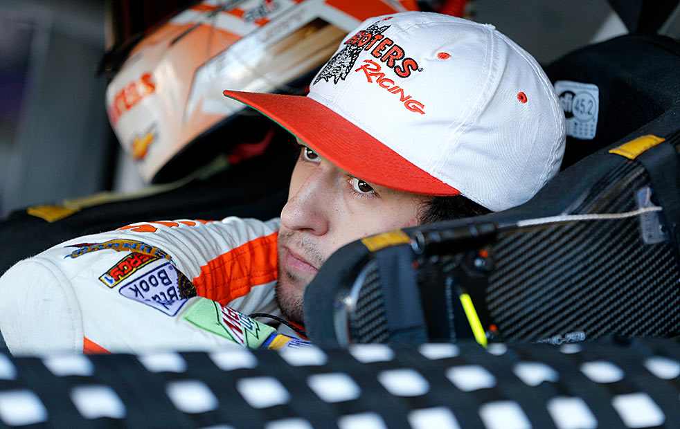 Elliott Fastest in First Practice at Phoenix