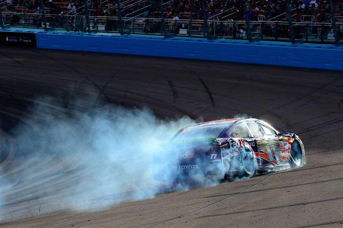 Hamlin’s Dominant Run Ends in the Wall