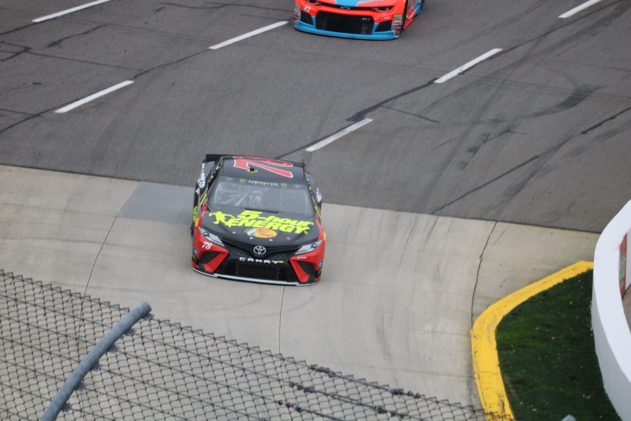 Truex Fastest in Final Practice at Martinsville
