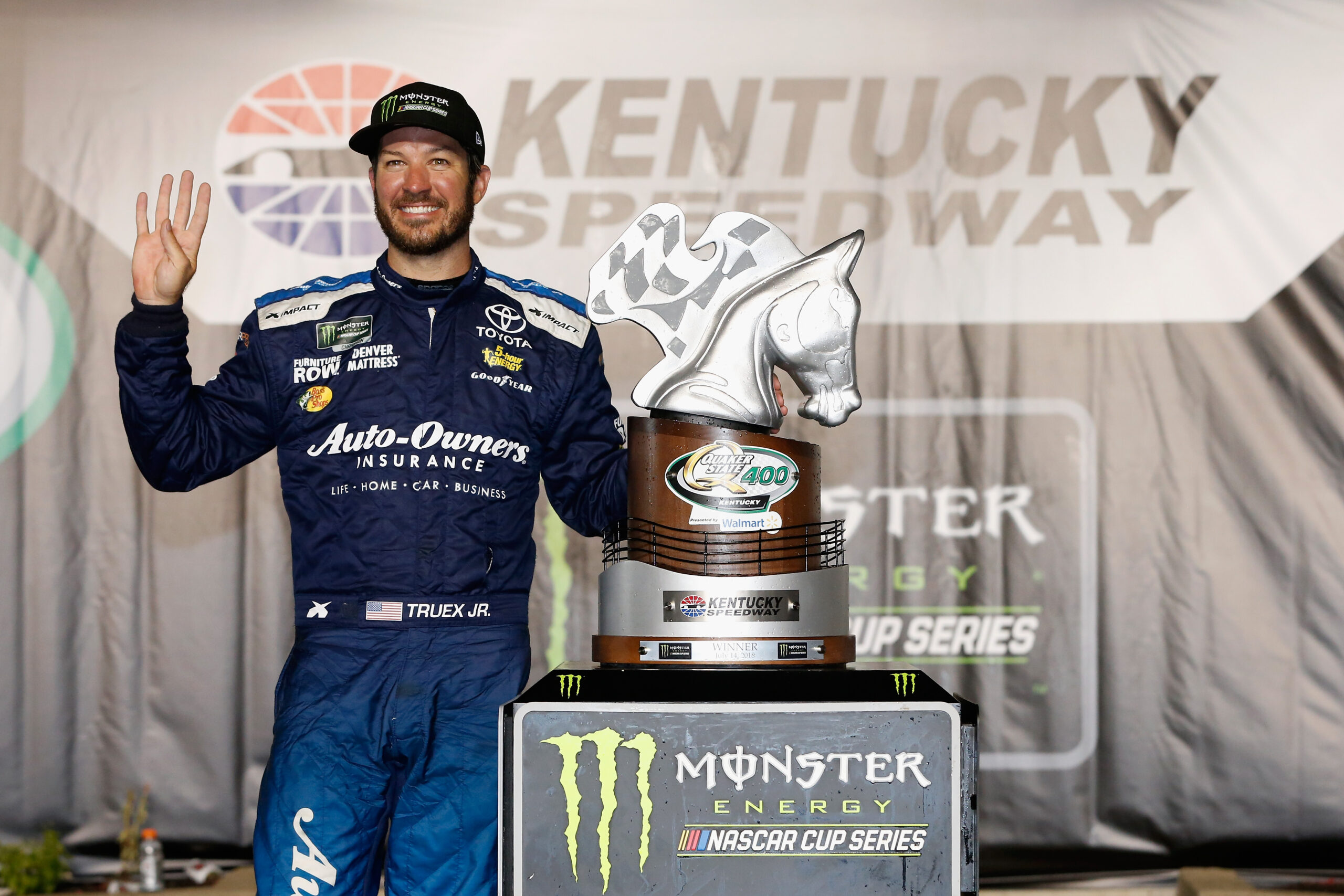Truex Jr. Wins in Kentucky