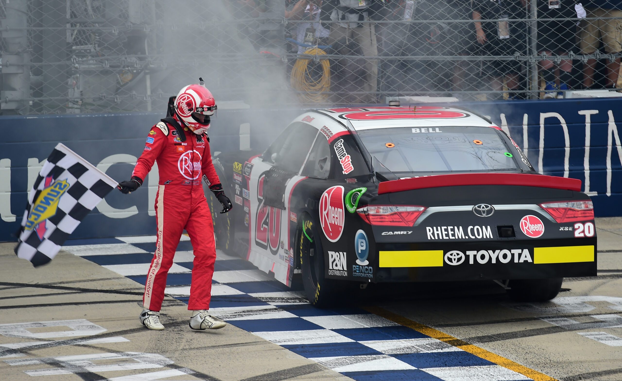 Bell wins again at Dover