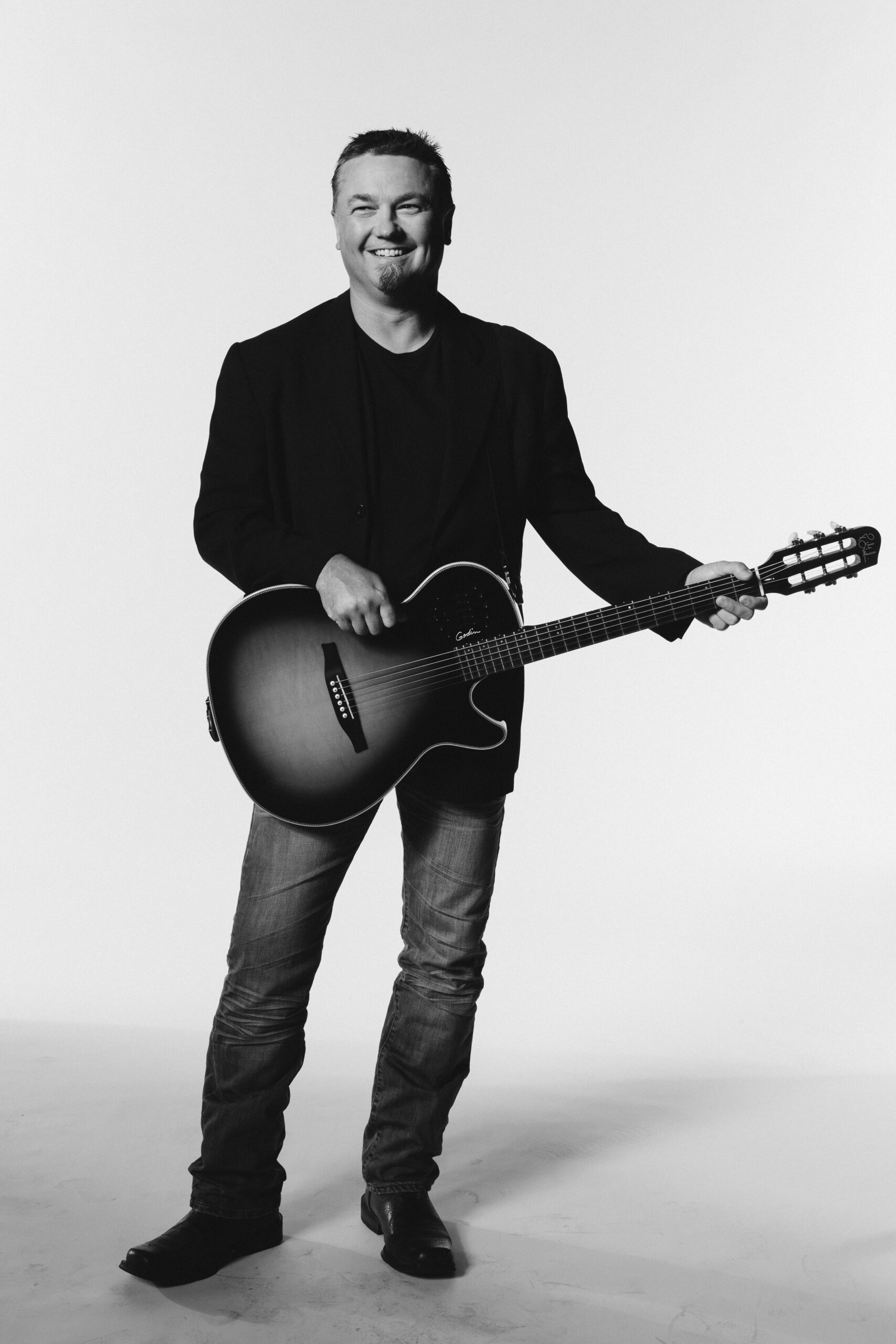 POP MUSIC ICON AND SOUTH CAROLINA NATIVE EDWIN McCAIN TO PERFORM BOJANGLES’ SOUTHERN 500 NATIONAL ANTHEM