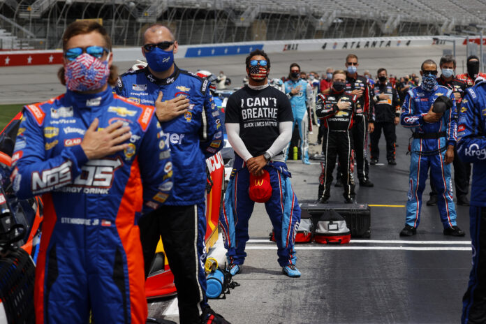 NASCAR Cup Series Folds of Honor QuikTrip 500