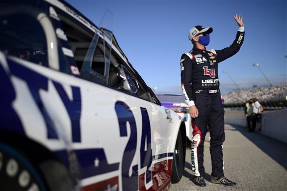 Byron and Bowman emerge with top-six results in Playoff opener