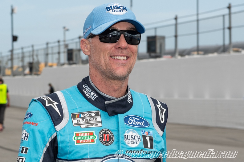 Harvick wins the 2020 Cup Playoff opener at Darlington Raceway