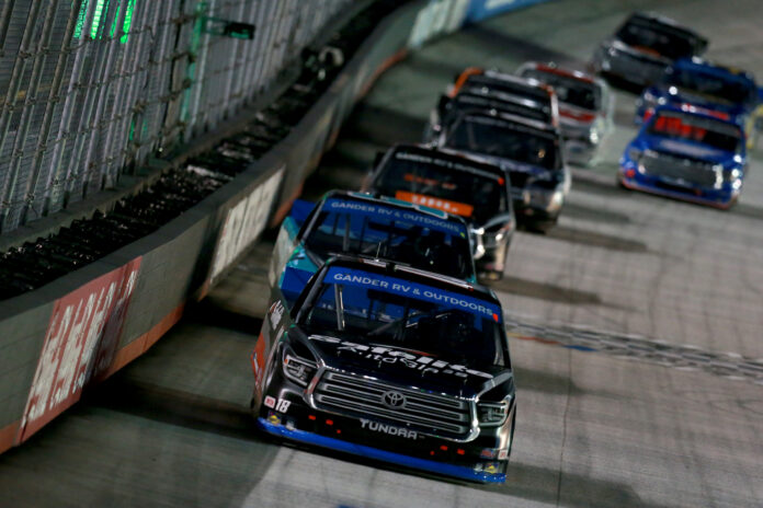 NASCAR Gander RV & Outdoors Truck Series UNOH 200 presented by Ohio Logistics
