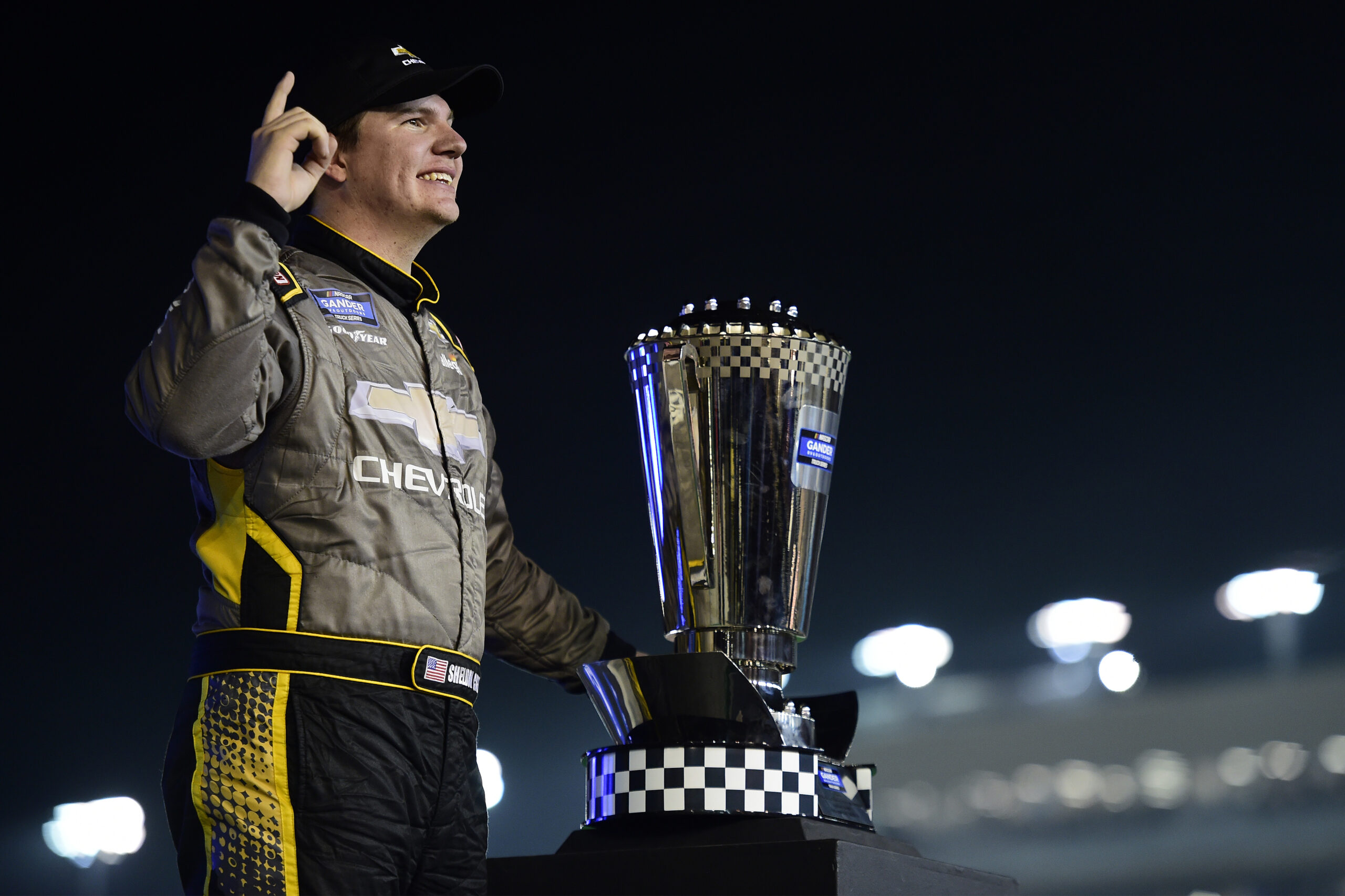 CHEVY AT PHOENIX 2: Chevrolet Wins Truck Series Mfg. Championship