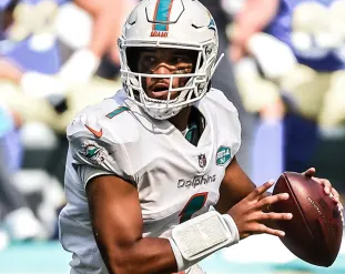 Football Standouts with Miami Ties – Dolphins' Tua Tagovailoa and FOX NFL  Analyst Jonathan Vilma – to Serve as Honorary Officials for Dixie Vodka 400  - Homestead Miami Speedway