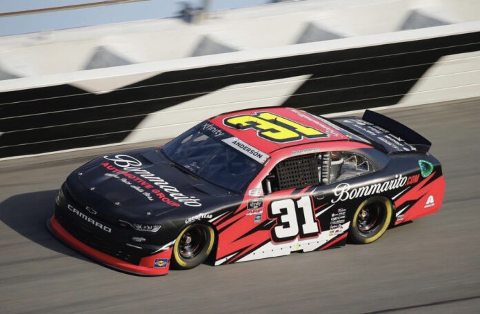 no 31 Jordan Anderson Racing