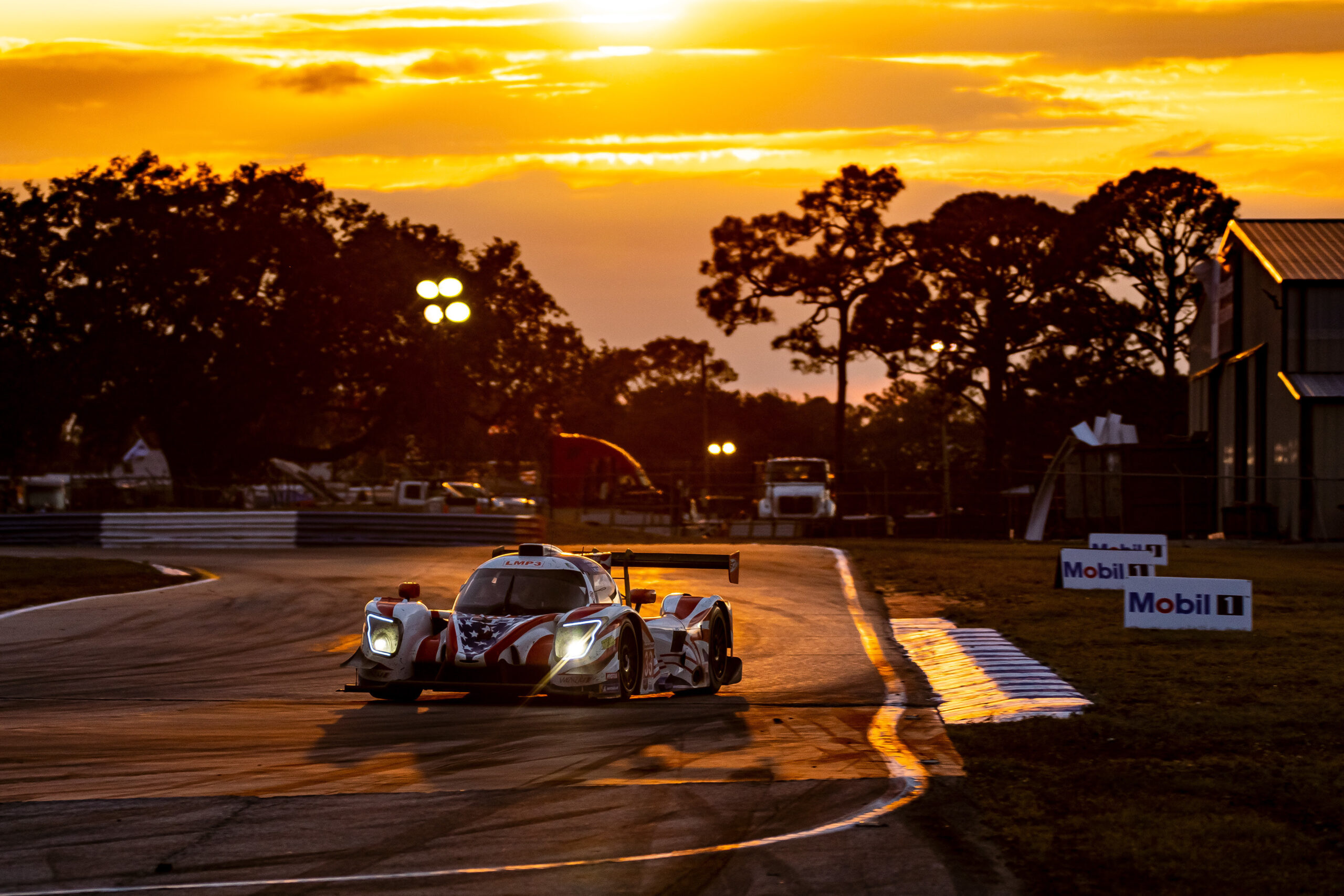 SCM Takes a Hard-Fought Fifth Place at Sebring