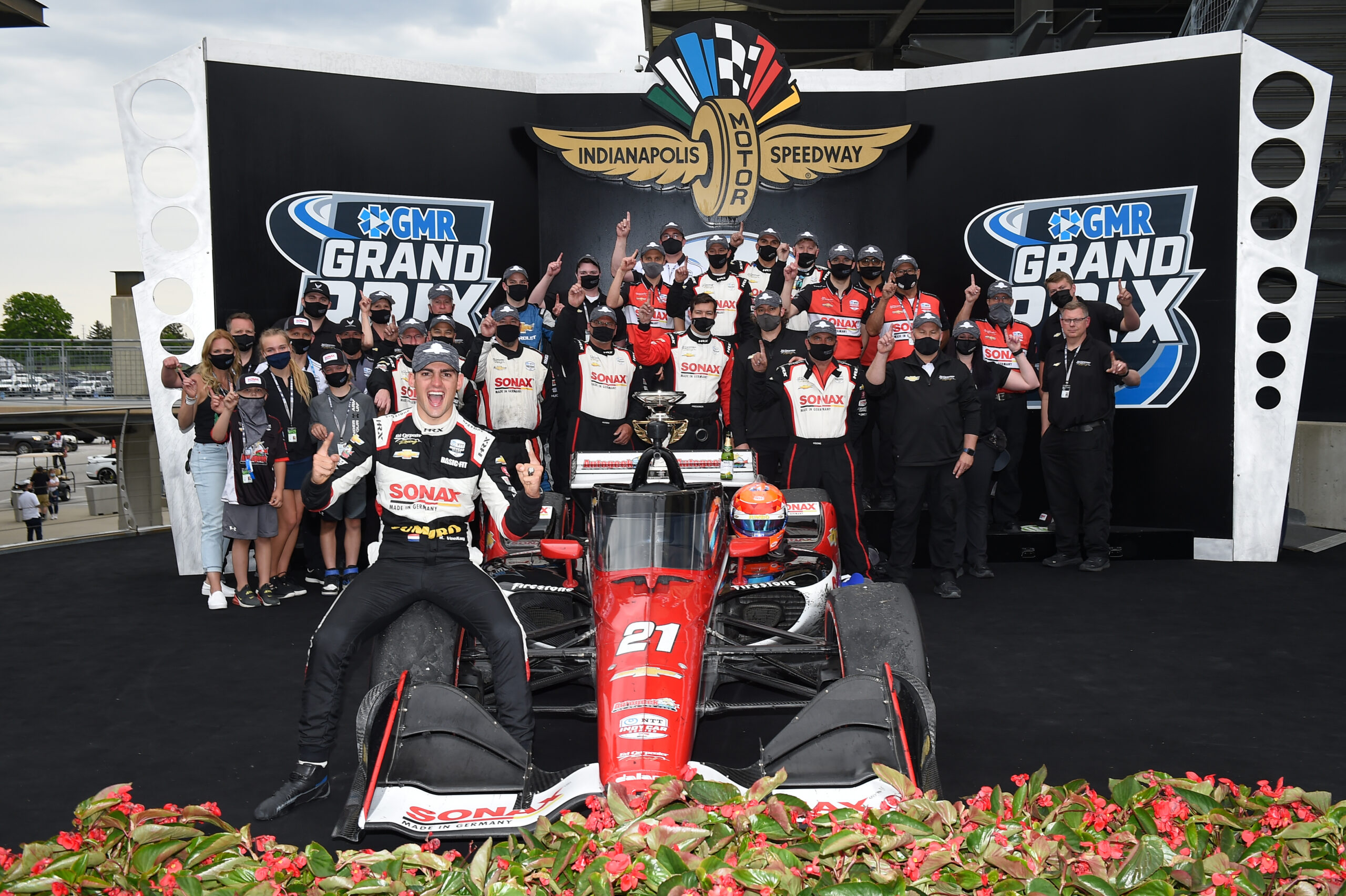 Rinus VeeKay opens up Indianapolis speedweeks with Indy GP victory