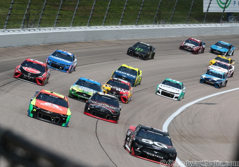 Why Sportsbooks are Sponsoring Motor Racing in the US