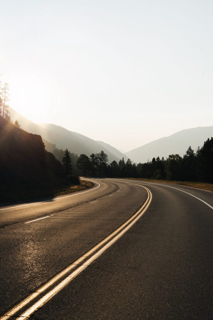 holden-baxter-oxQ0egaQMfU-unsplash