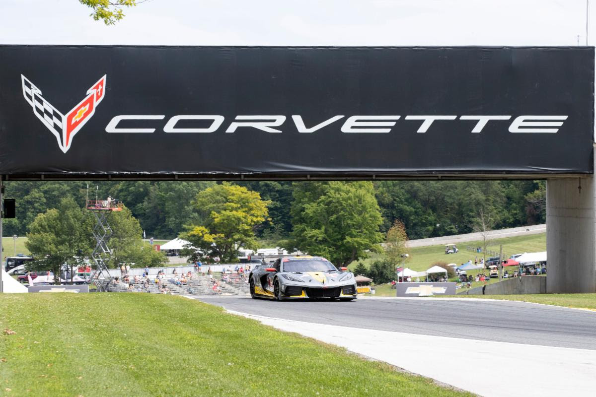 CORVETTE RACING AT ROAD AMERICA: Building Momentum