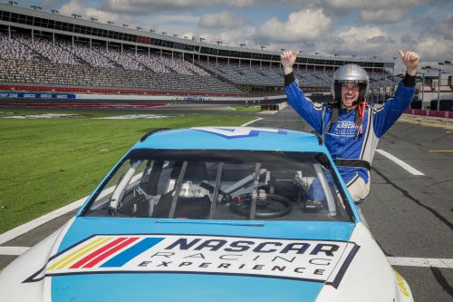 DRIVING 101 ANNOUNCES 2022 NASCAR RACING EXPERIENCE SCHEDULE