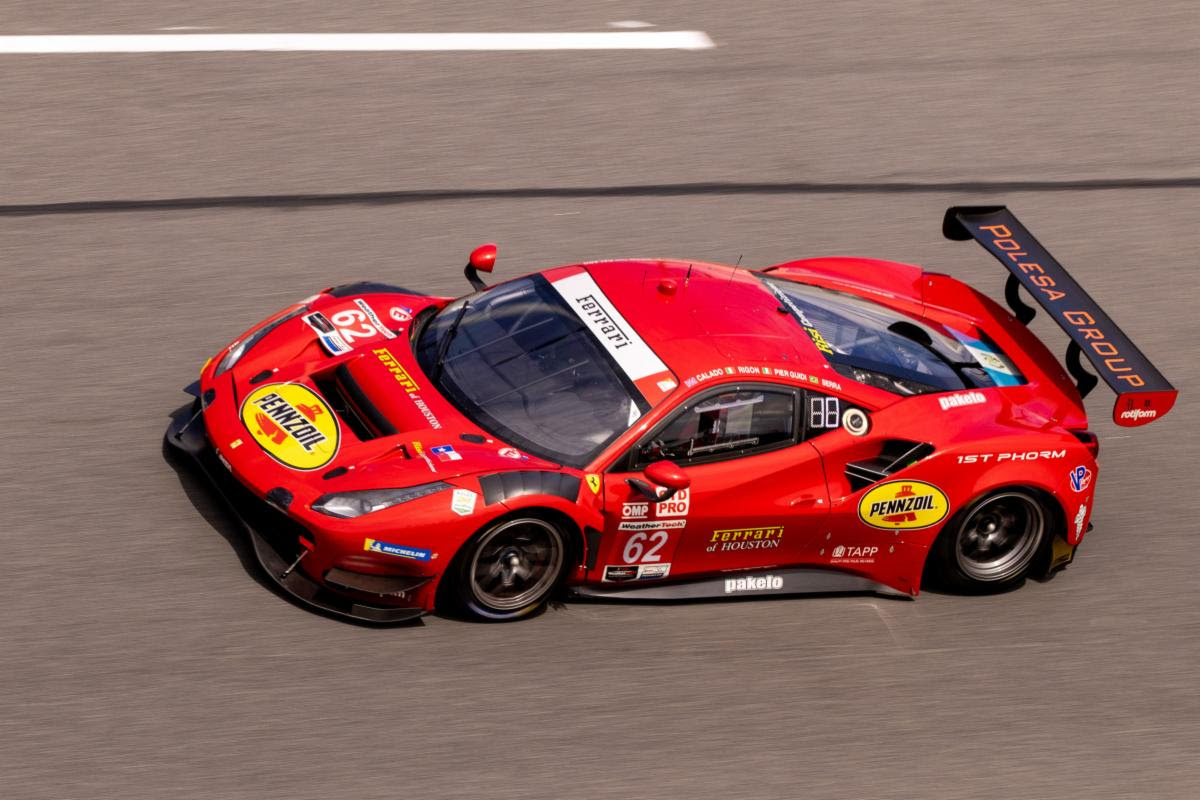 RISI COMPETIZIONE SETS UP NEW FERRARI 488 EVO FOR 2022 ROLEX 24 AT DAYTONA DURING ROAR ACTIVITIES