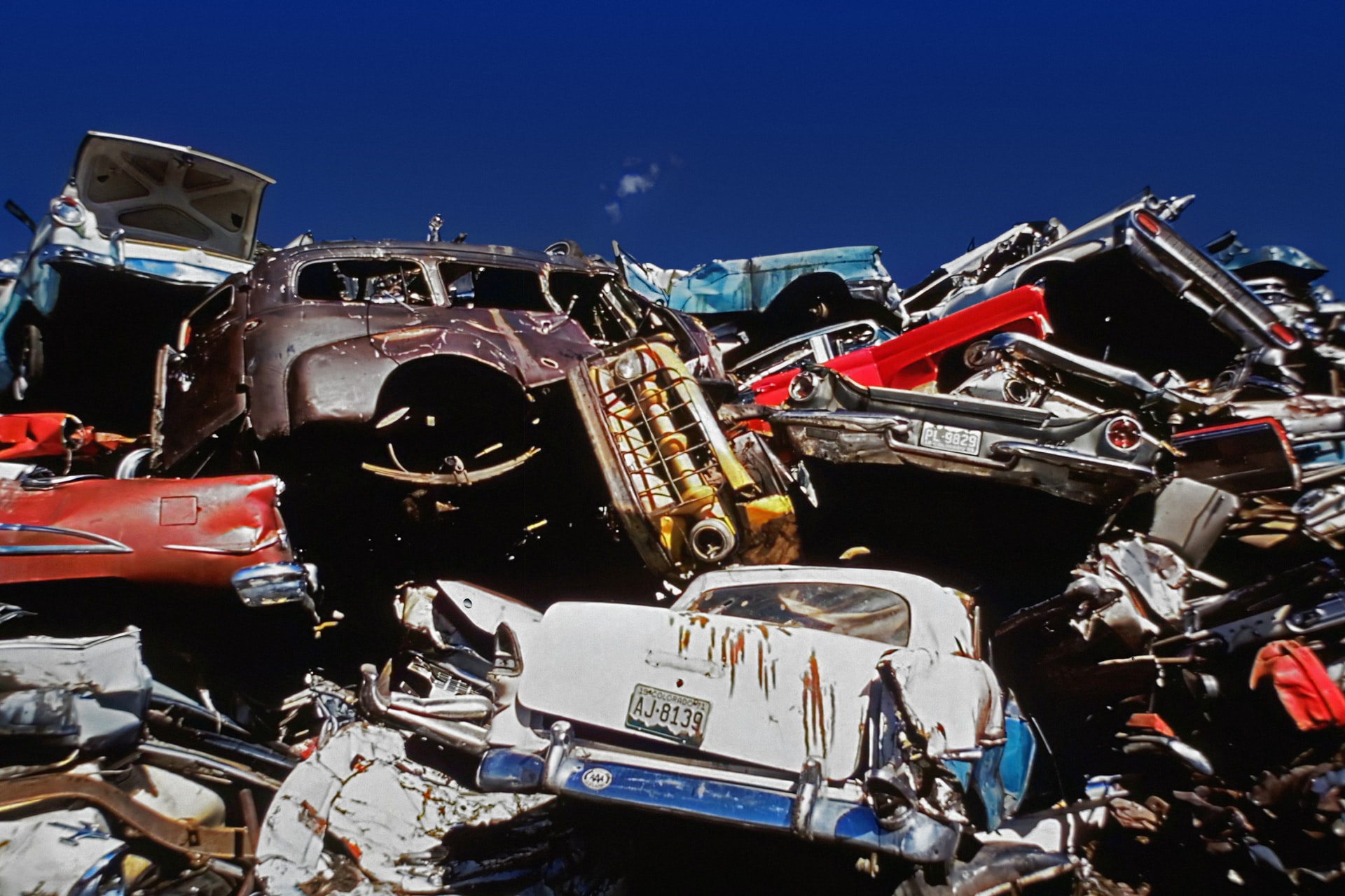 Get Rid Of Old Car With A Scrap Car Agent in Singapore? 5 Tips To Help You Do It Right