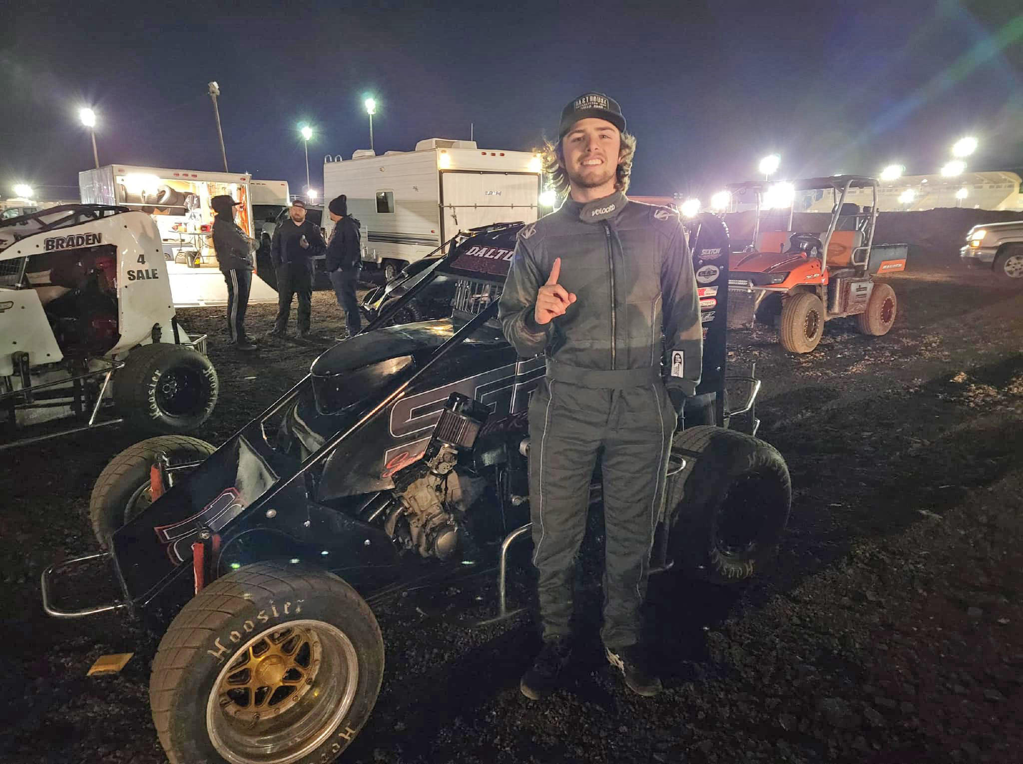 SEXTON GATLIN RACING SWEEPS POWRi SOUTHWEST LIGHTNING SPRINT SEASON OPENERS