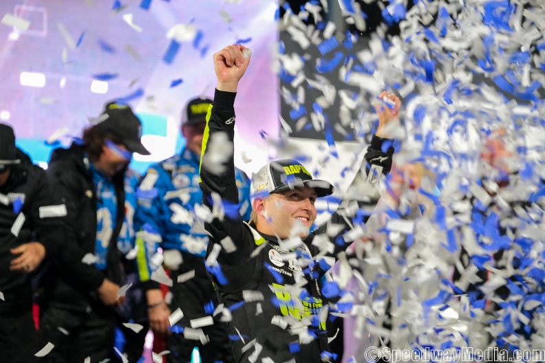 Byron becomes first repeat Cup winner of 2022 with dominant Martinsville victory