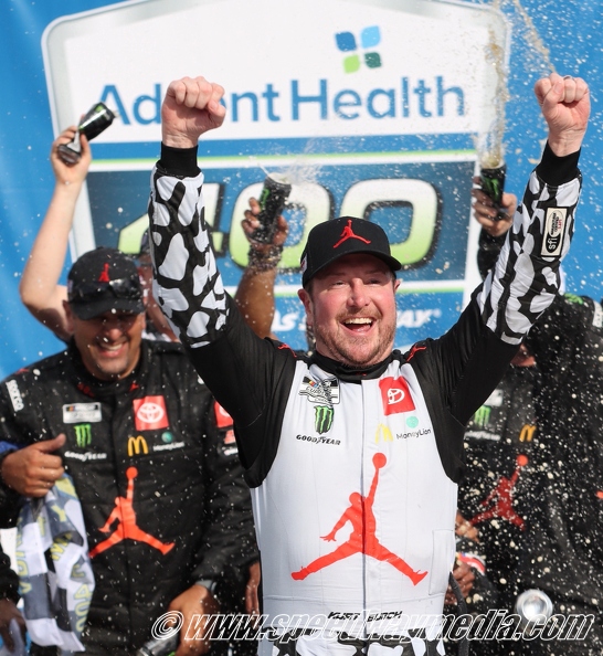 Kurt Busch reigns supreme with first Cup victory of 2022 at Kansas Kurt Busch reigns supreme with first Cup victory of 2022 at Kansas
