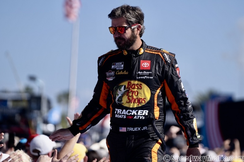 Truex primed for 600th Cup career start at Gateway