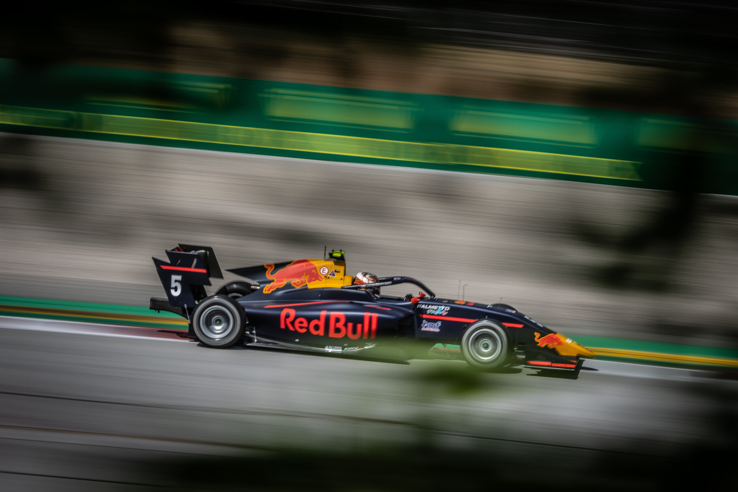 Crawford Continues His F3 Podium Run in Barcelona