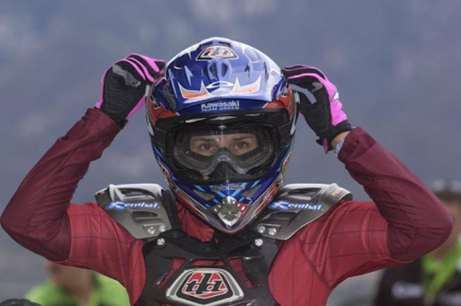 Dirt Bike Tips for Women Riders: How to Conquer the Trails
