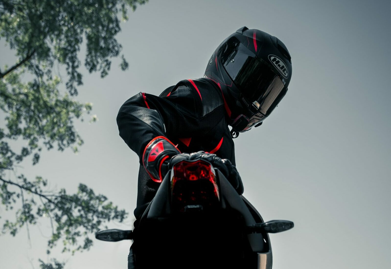 Reasons to Buy a Bluetooth Motorcycle Helmet