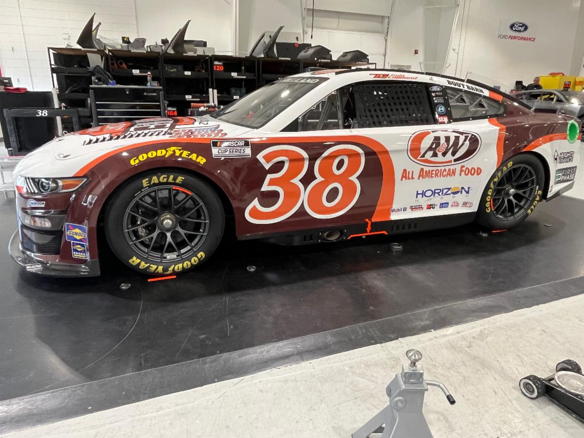 A&W Restaurants Ready to Celebrate National Root Beer Float Day with Gilliland