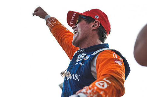 Dixon Ends Drought, Ties Mario with Commanding Toronto Win