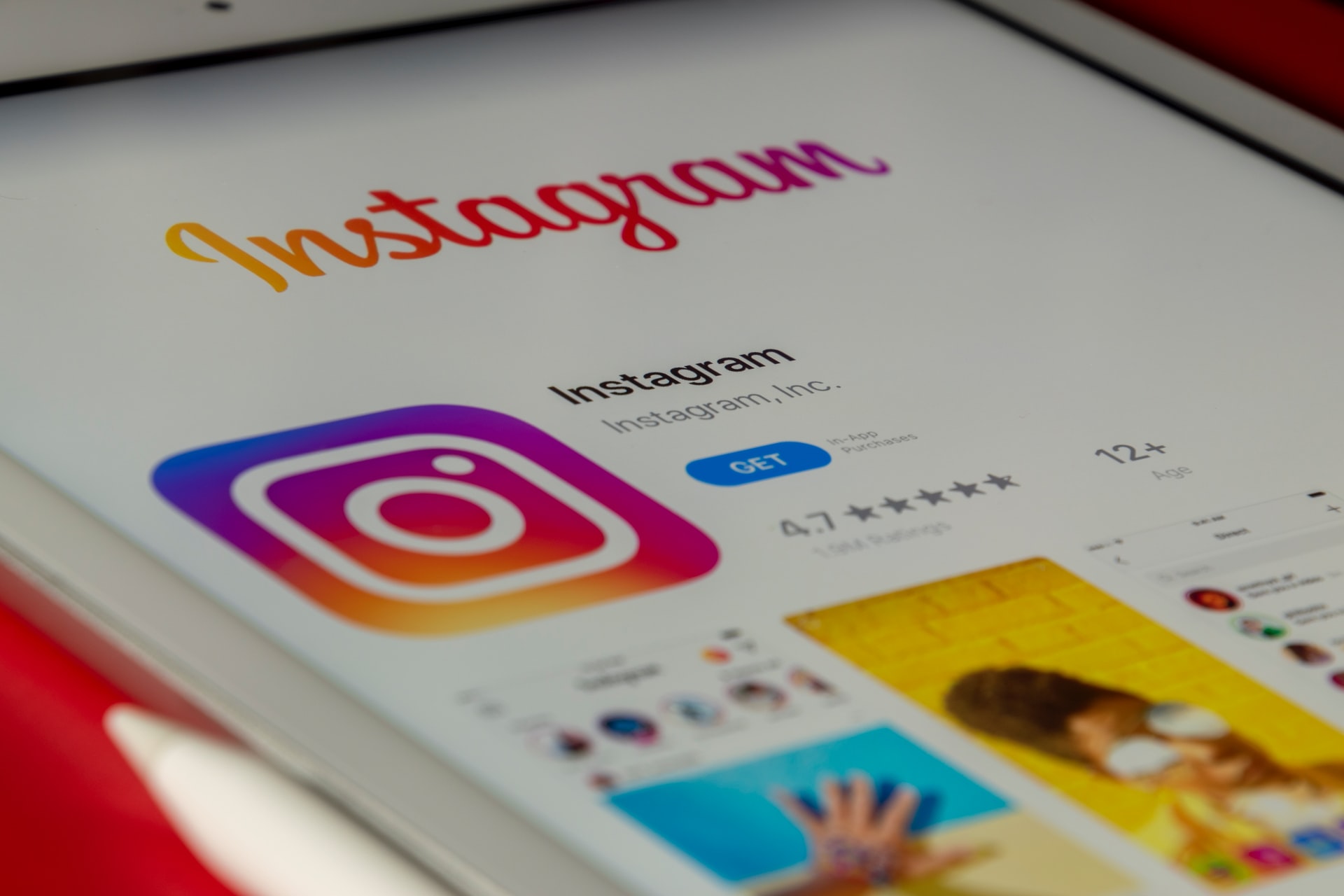 Should You Buy Instagram Followers? The Pros and Cons