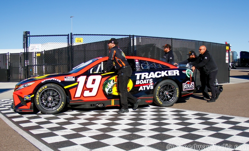 James Small to call 100th Cup career race as crew chief at Darlington