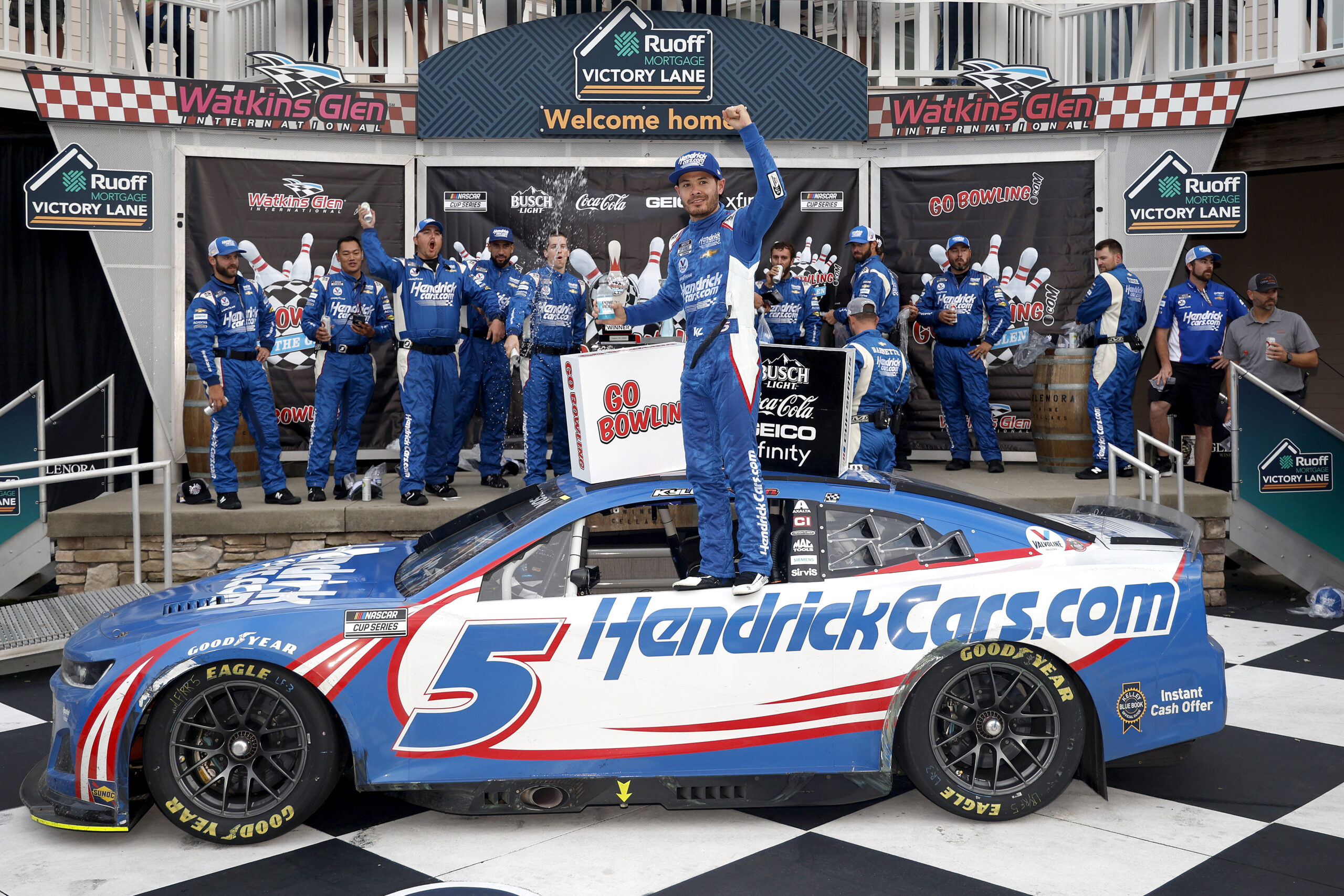 Kyle Larson Sweeps the Weekend at Watkins Glen by Winning Go Bowling at