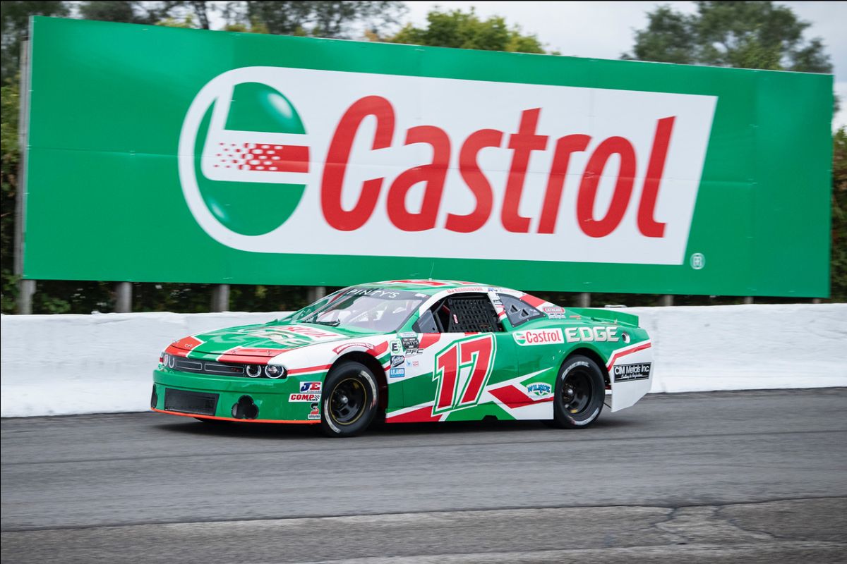 KENNINGTON SCORES TOP FIVE IN CASTROL EDGE DODGE