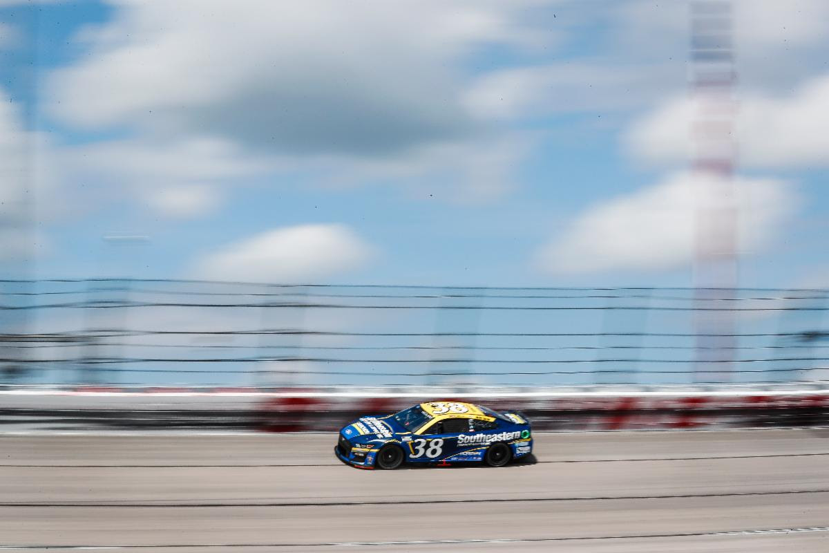 McDowell Notches Top-10, Gilliland Fights Grip in Darlington