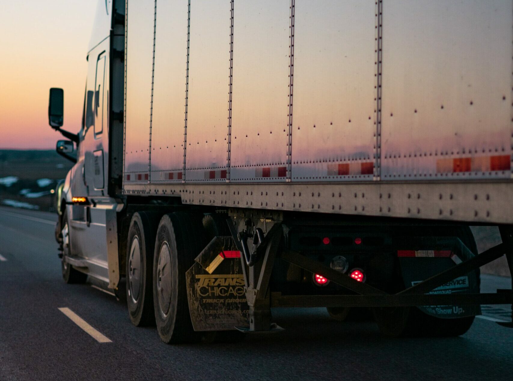 The crucial phases that you need to identify on how to start hotshot trucking business