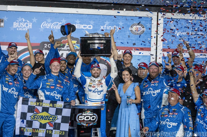 Stenhouse survives double overtime for first Daytona 500 title