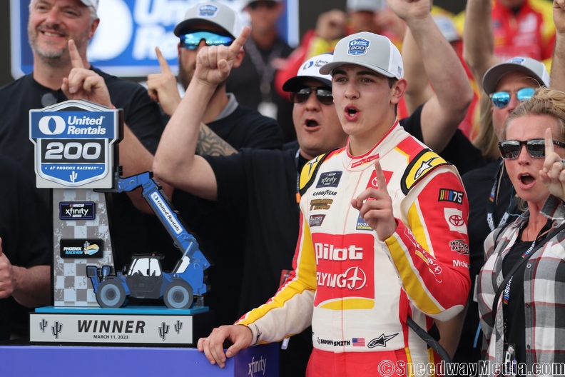 Sammy Smith dominates for first Xfinity Series career win at Phoenix