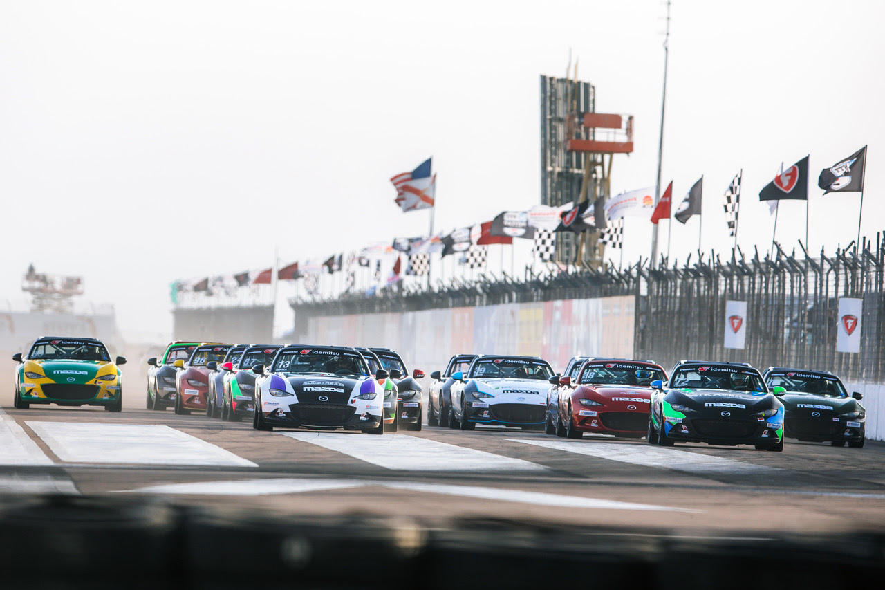 Wagner Wins MX-5 Cup Race One at St. Petersburg in Photo Finish