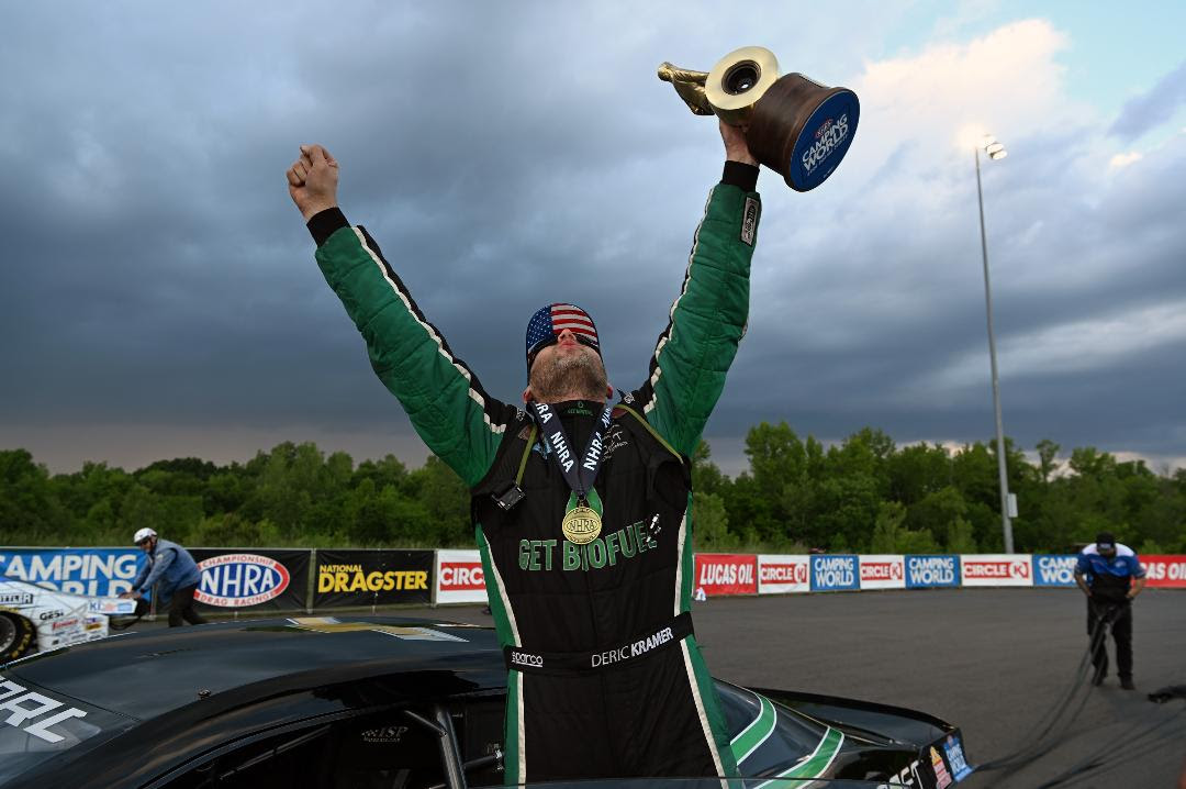 CHEVROLET IN NHRA AT CHARLOTTE: CHEVROLET SWEEPS PRO CLASSES