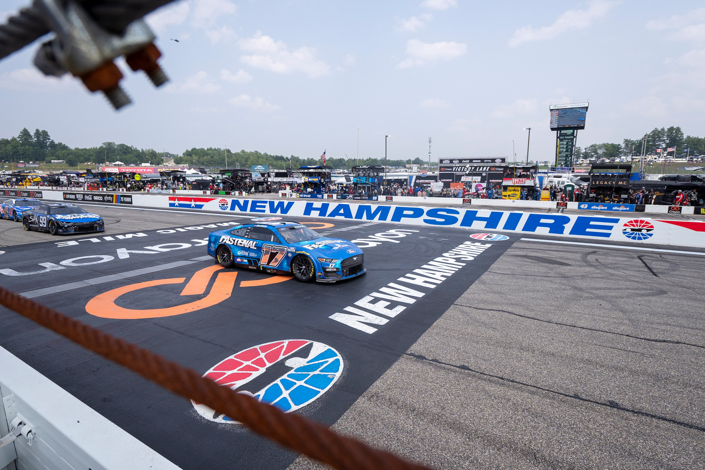 Buescher Finishes 15th in Wild Ending in Loudon