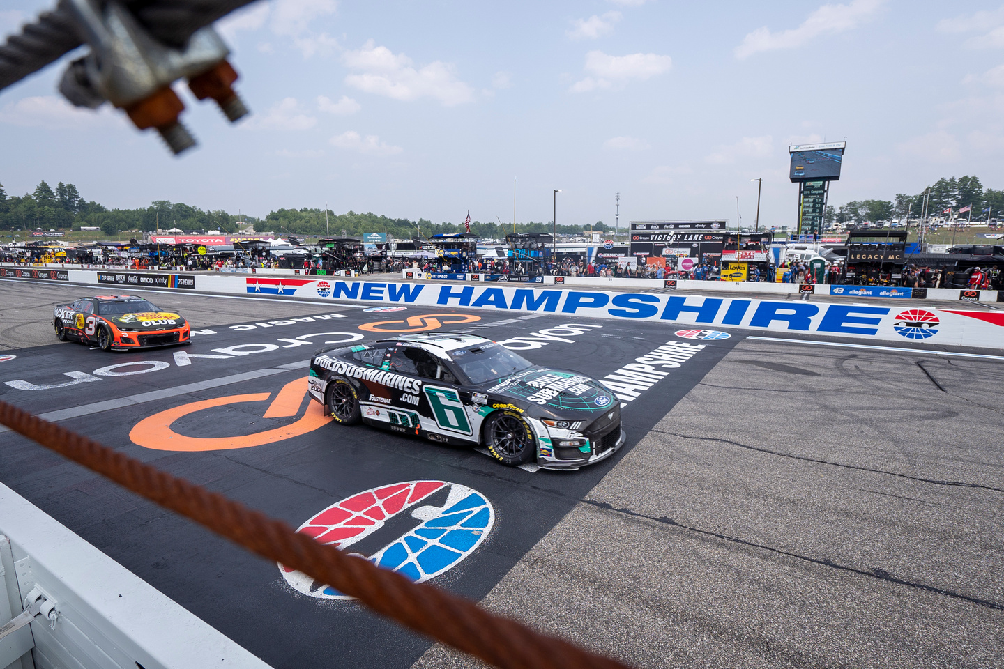 Keselowski Earns Solid Top-5 at Loudon in BuildSubmarines.com Ford