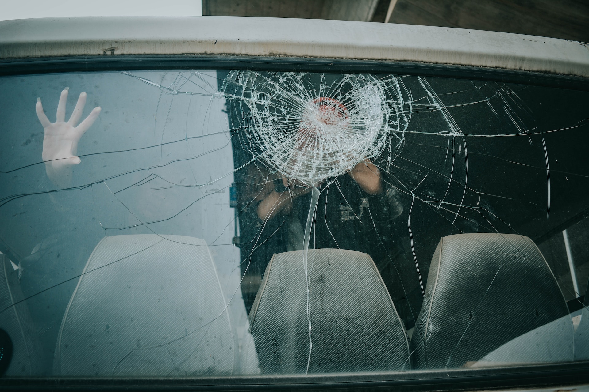 Is It Better to Replace or Repair a Cracked Windshield?