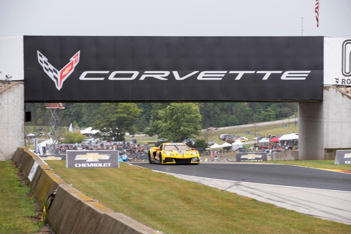 CORVETTE RACING AT ROAD AMERICA Going for Race Wins