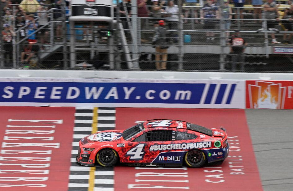 Ford Going For Ninth Straight Cup Victory at Michigan International Speedway